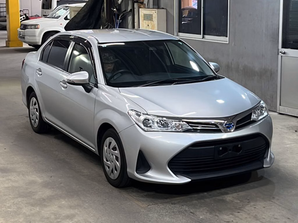 TOYOTA COROLLA AXIO