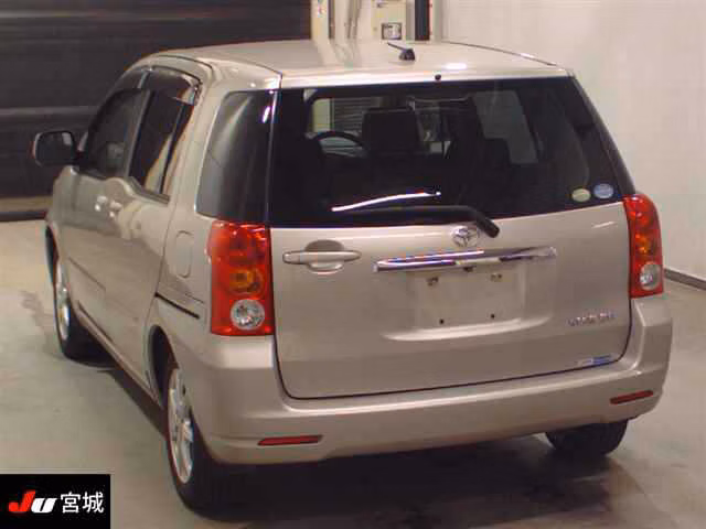 TOYOTA RAUM