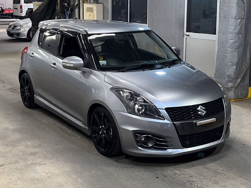 SUZUKI SWIFT