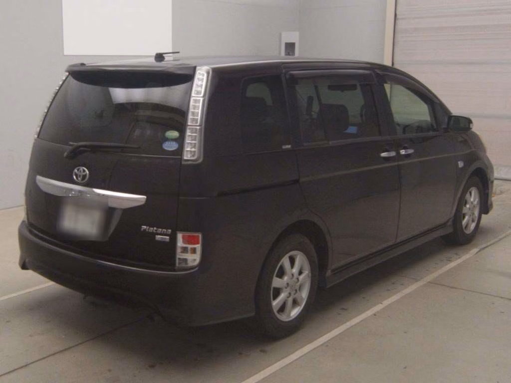 TOYOTA ISIS