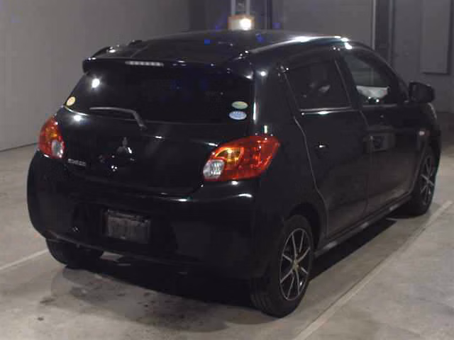 MITSUBISHI MIRAGE