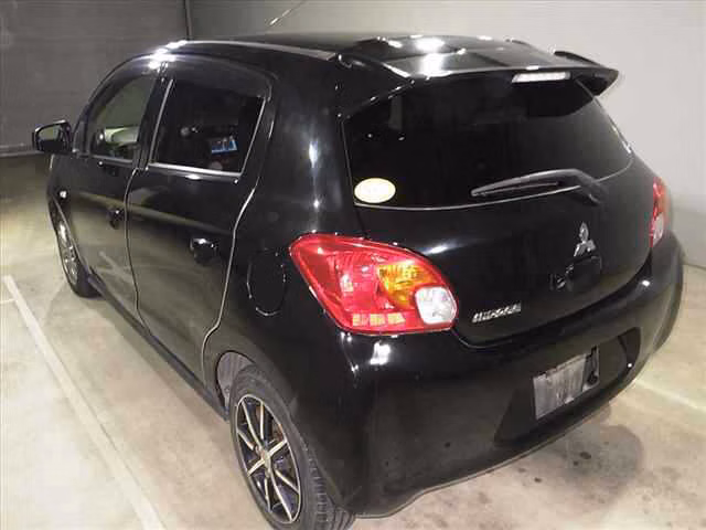 MITSUBISHI MIRAGE