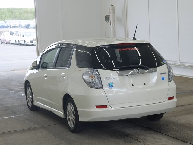 HONDA FIT SHUTTLE