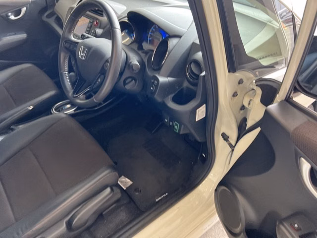 HONDA FIT SHUTTLE