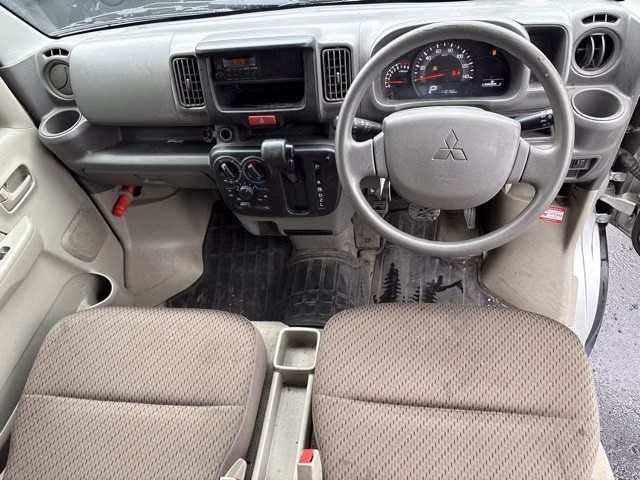 MITSUBISHI MINICAB