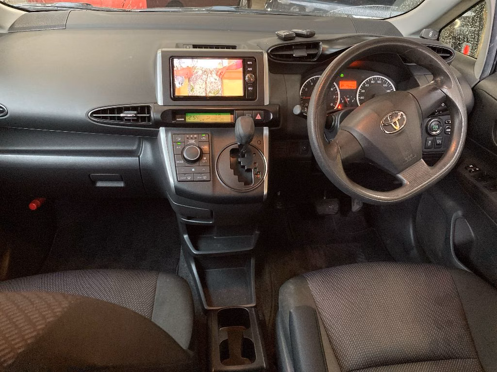TOYOTA WISH