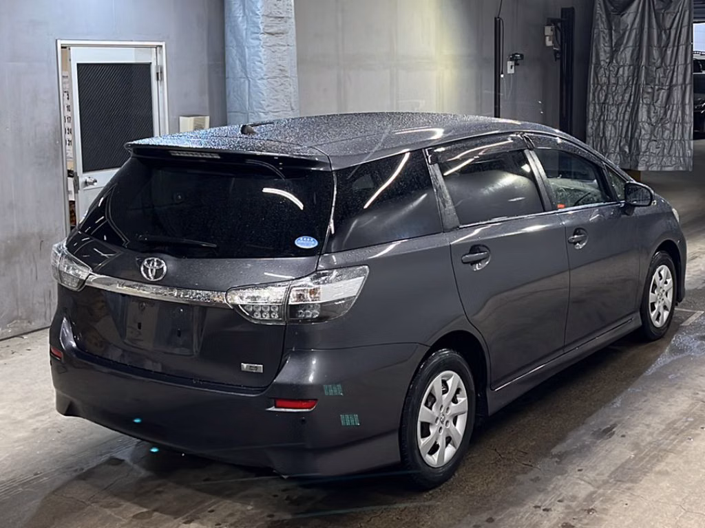 TOYOTA WISH