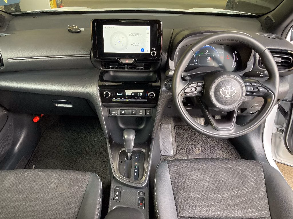 TOYOTA YARIS CROSS
