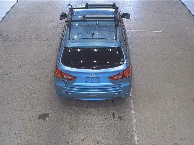 MITSUBISHI RVR