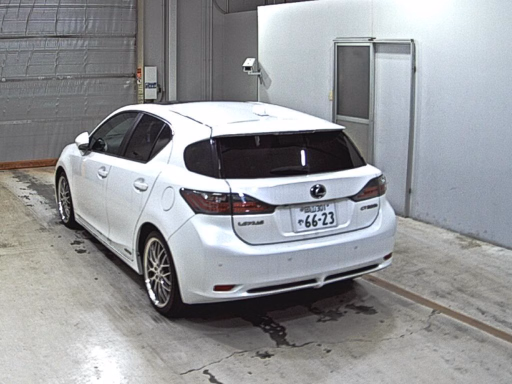 LEXUS CT200H