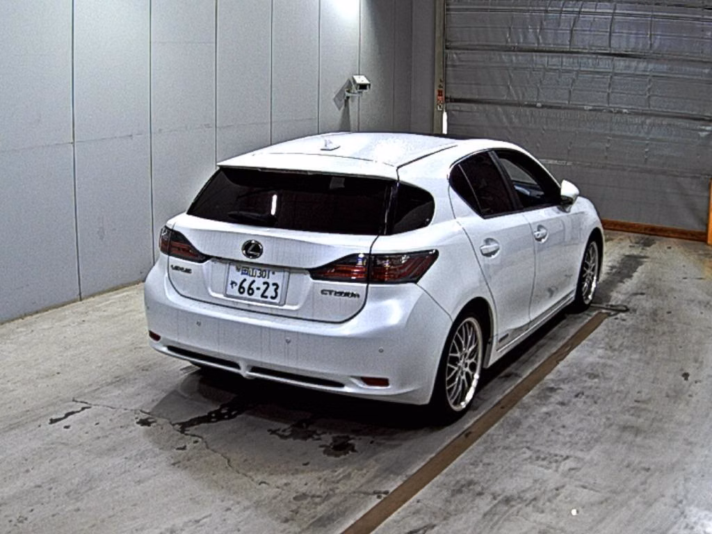 LEXUS CT200H