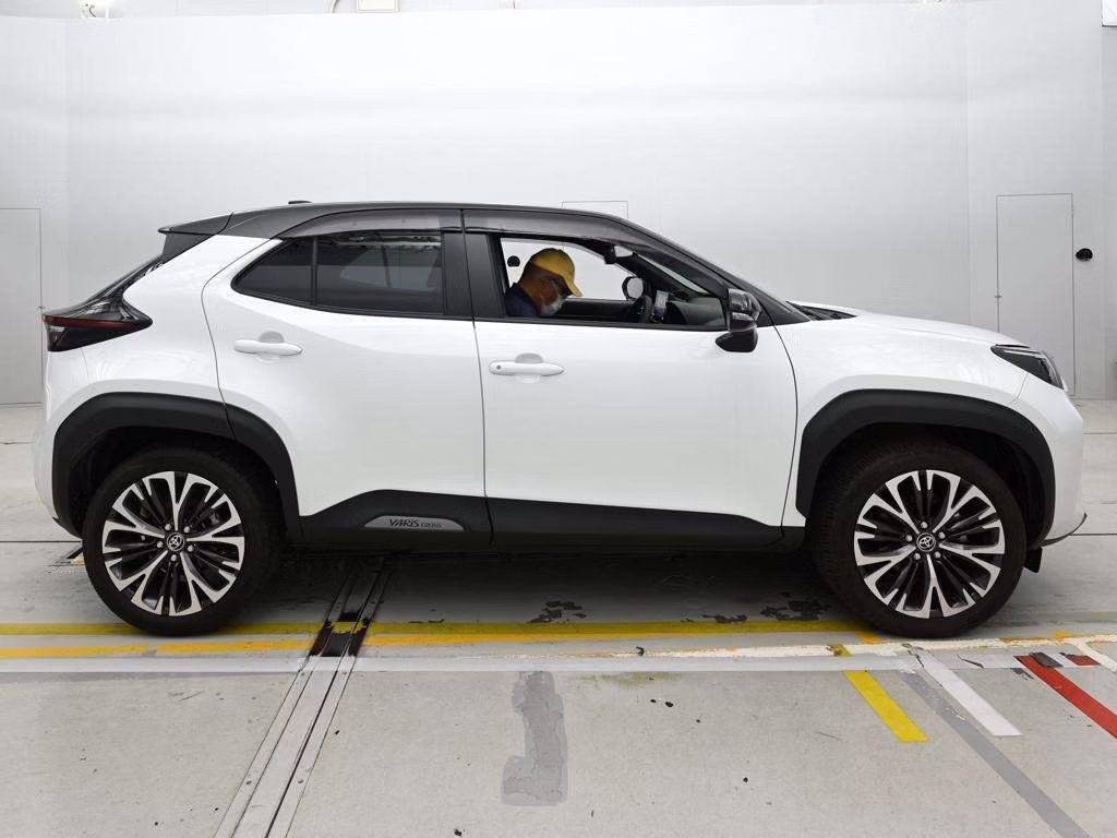 TOYOTA YARIS CROSS