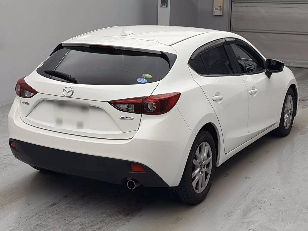 MAZDA AXELA