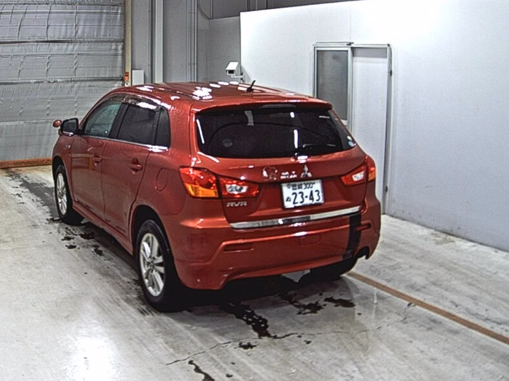 MITSUBISHI RVR