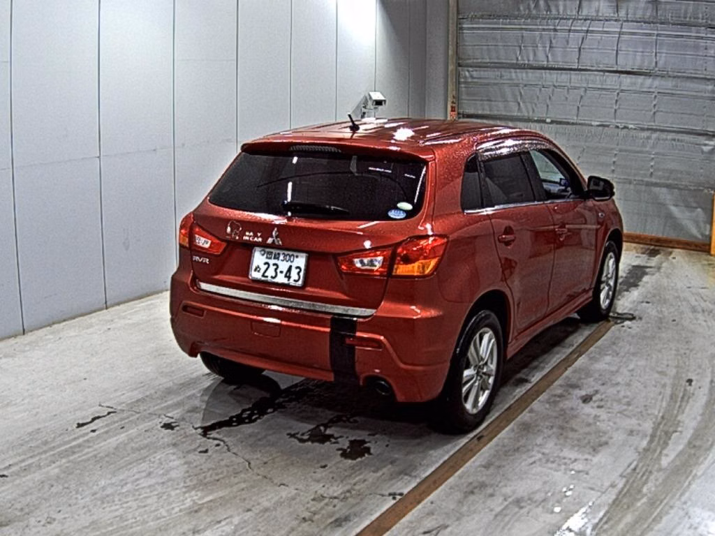 MITSUBISHI RVR