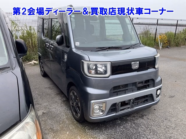 DAIHATSU WAKE