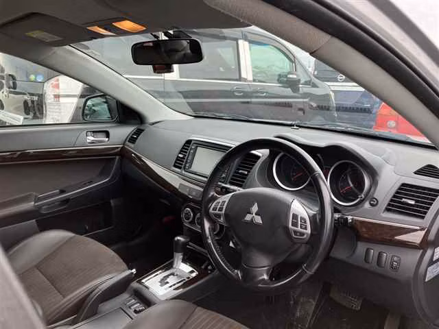 MITSUBISHI GALANT FORTIS