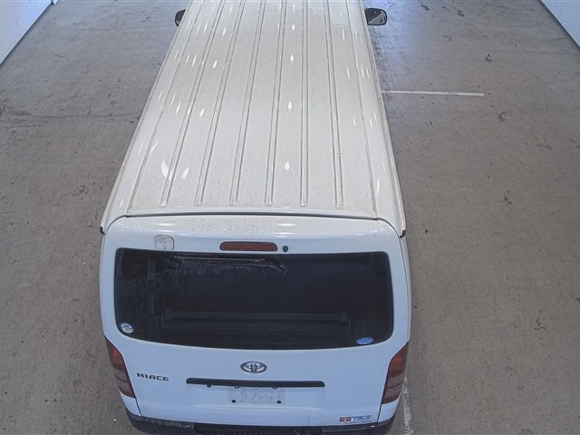 TOYOTA REGIUS ACE