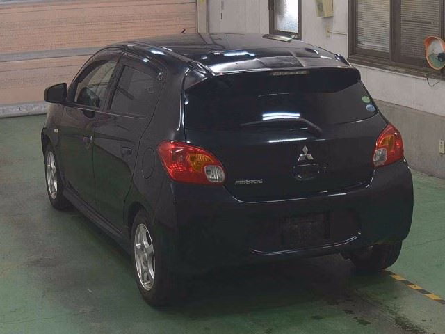 MITSUBISHI MIRAGE