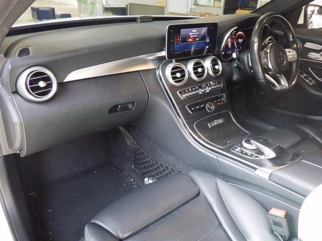 MERCEDES-BENZ C-CLASS