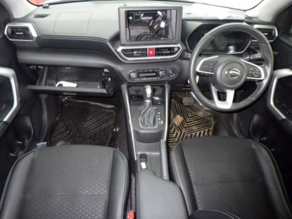 DAIHATSU ROCKY