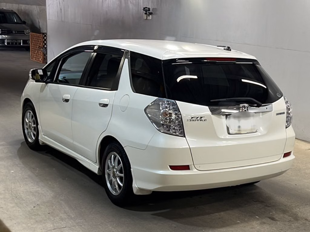 HONDA FIT SHUTTLE