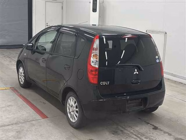 MITSUBISHI COLT