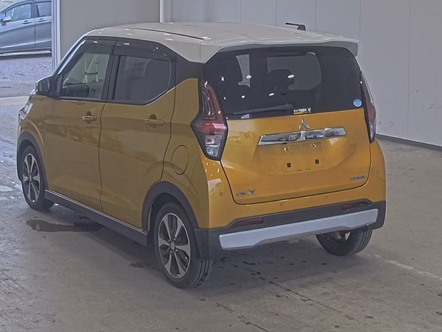 MITSUBISHI EK X