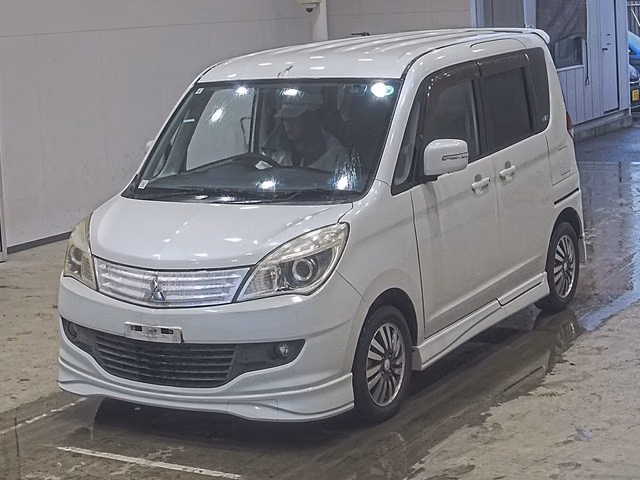 MITSUBISHI DELICA D:2