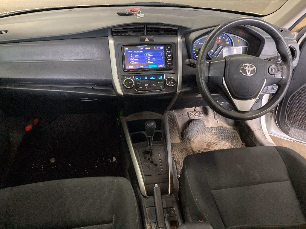 TOYOTA COROLLA FIELDER