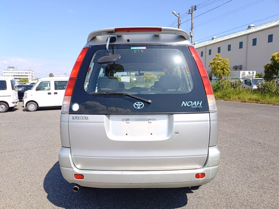 TOYOTA TOWN ACE NOAH