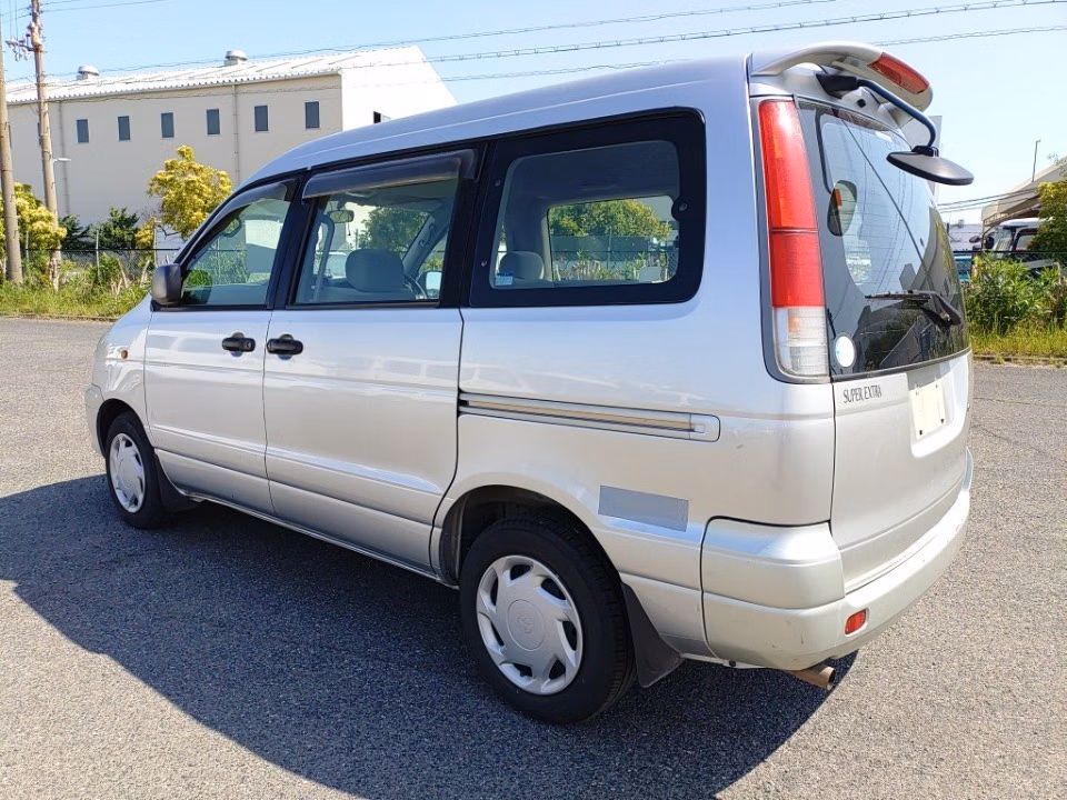 TOYOTA TOWN ACE NOAH