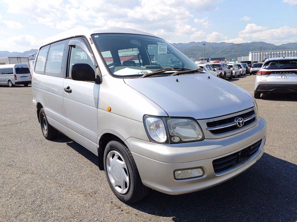 TOYOTA TOWN ACE NOAH