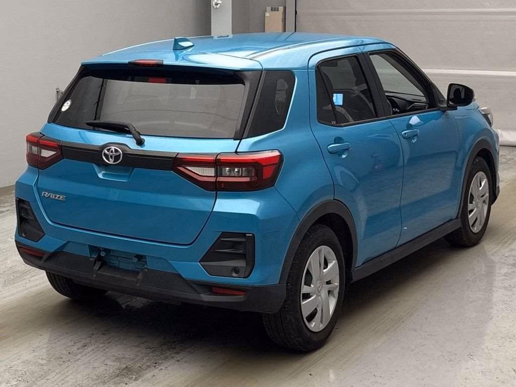 TOYOTA RAIZE