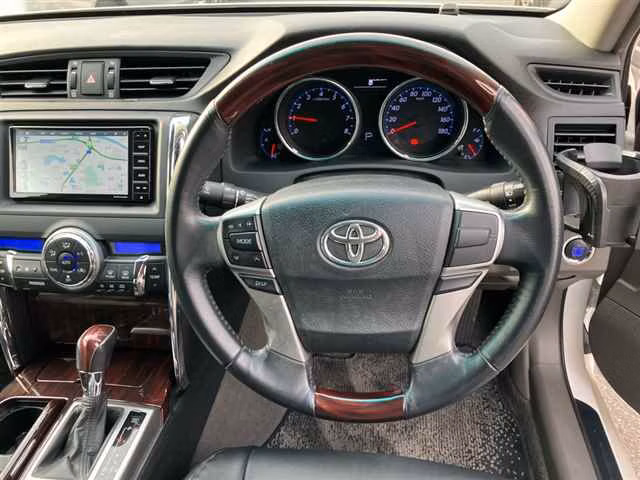 TOYOTA MARK X