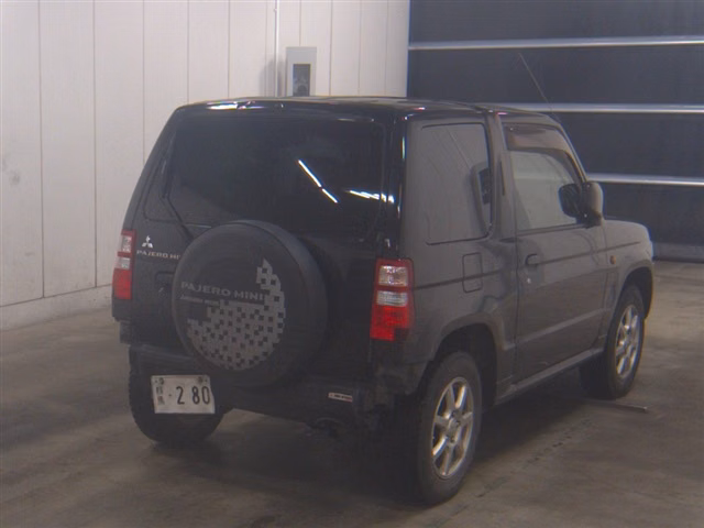 MITSUBISHI PAJERO MINI