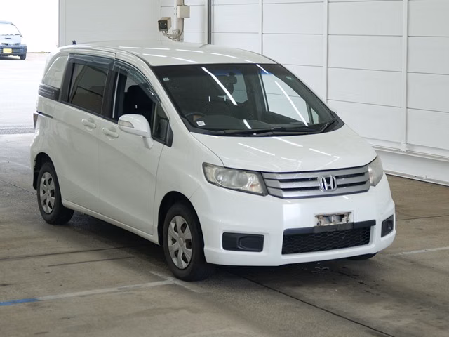 HONDA FREED SPIKE