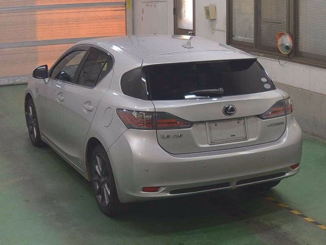 LEXUS CT200H