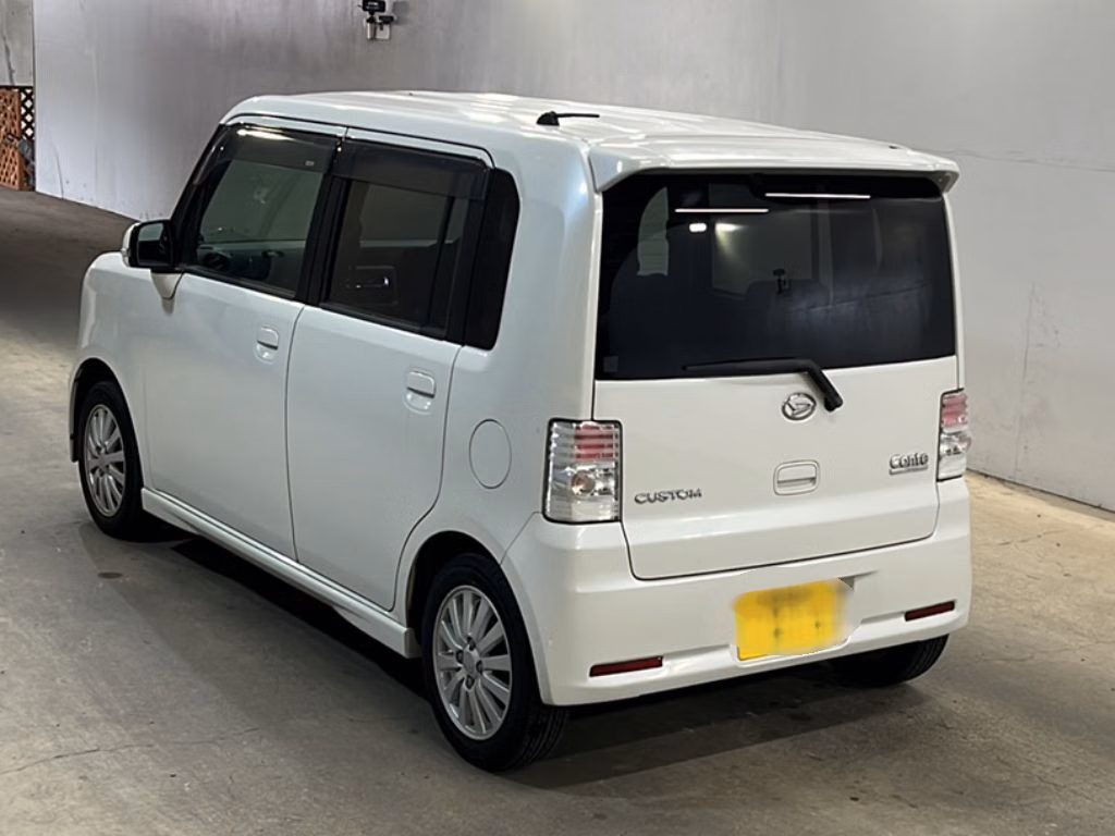 DAIHATSU MOVE CONTE