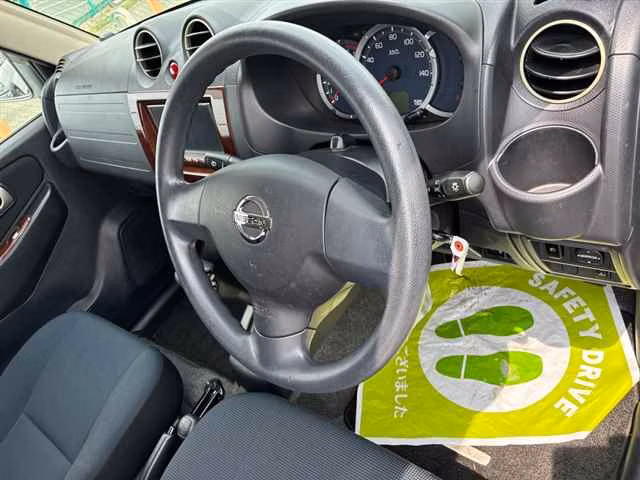 NISSAN KIX