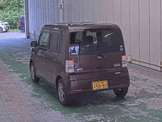 DAIHATSU MOVE CONTE