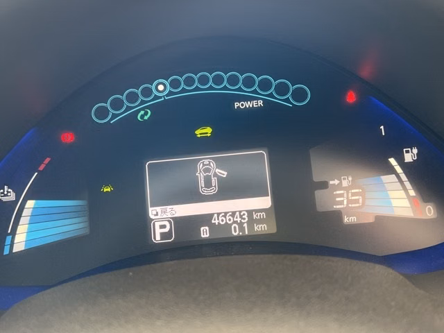 NISSAN LEAF