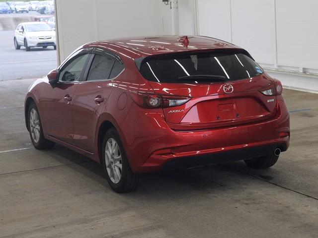 MAZDA AXELA