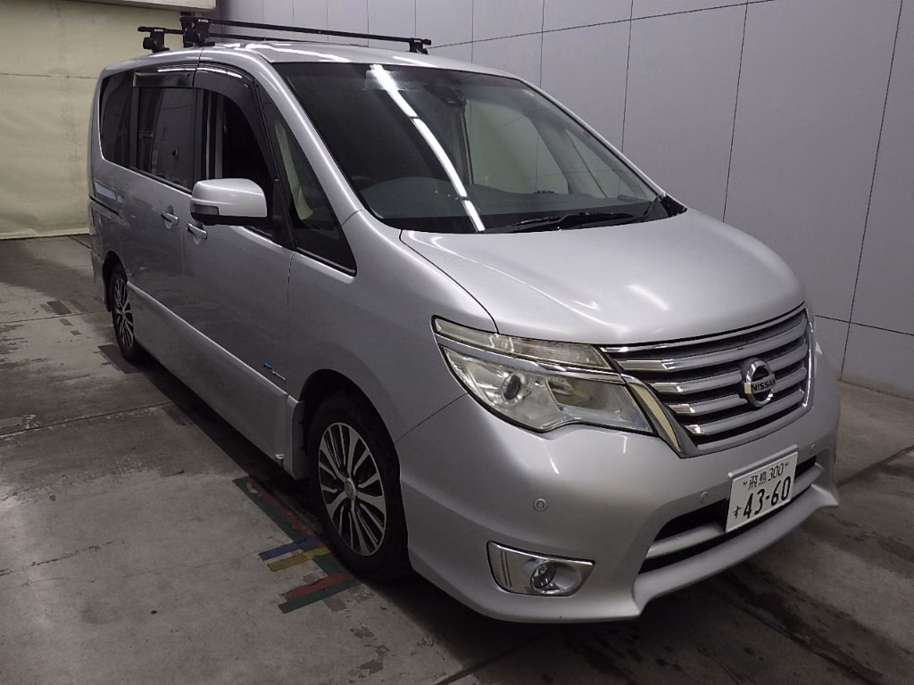 NISSAN SERENA