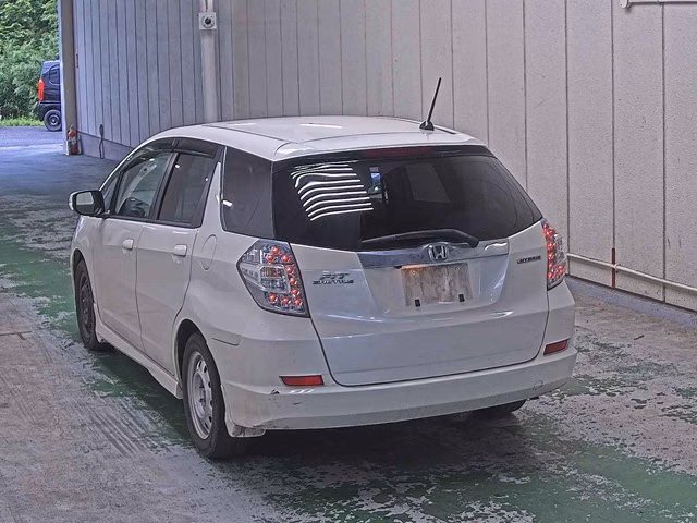 HONDA FIT SHUTTLE