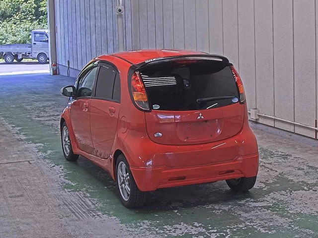 MITSUBISHI I
