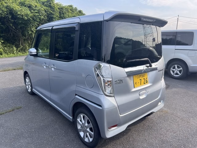 MITSUBISHI EK SPACE