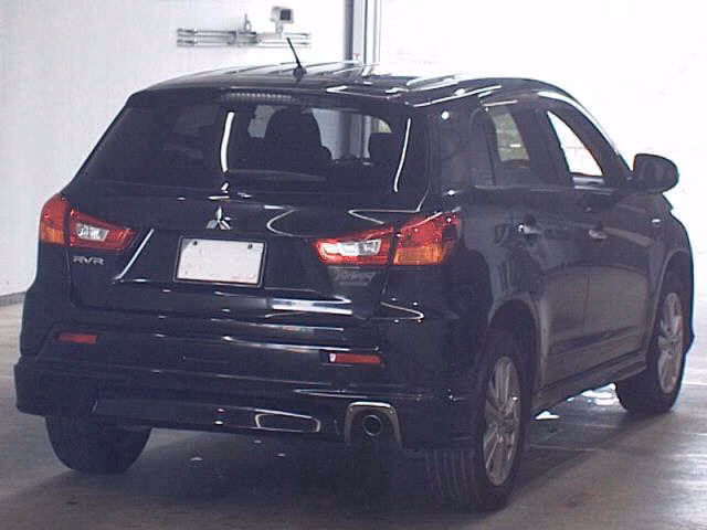 MITSUBISHI RVR