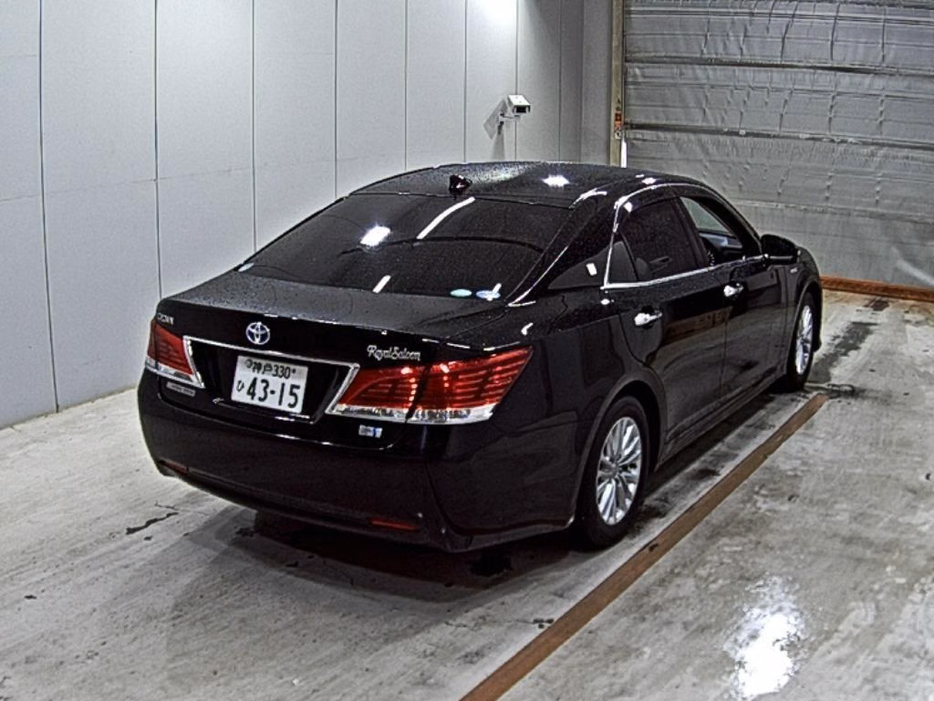 TOYOTA CROWN