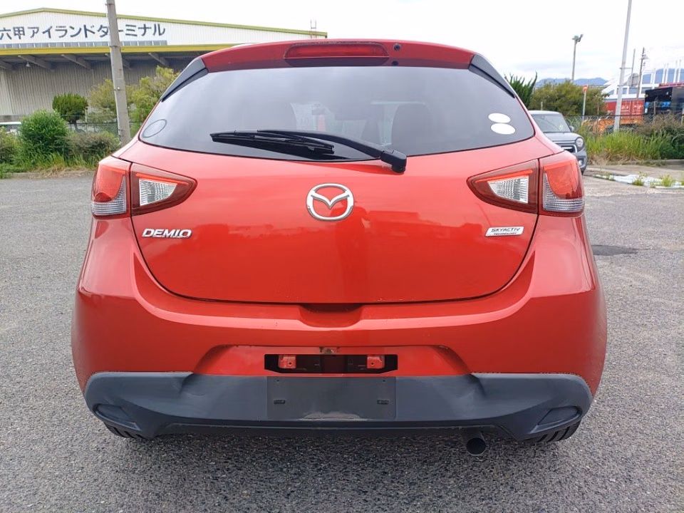 MAZDA DEMIO